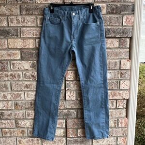 🍒💣 Levi’s 513 skinny style corduroy jeans